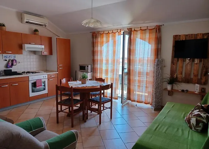 Ivic Apartman Rab Town