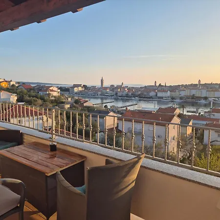 Apartman Ivic Rab Town